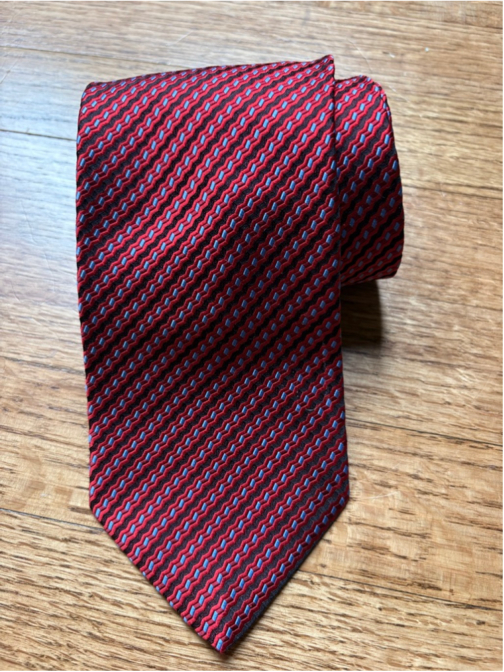 Roberto Villini Red Black Blue Patterned Silk Tie